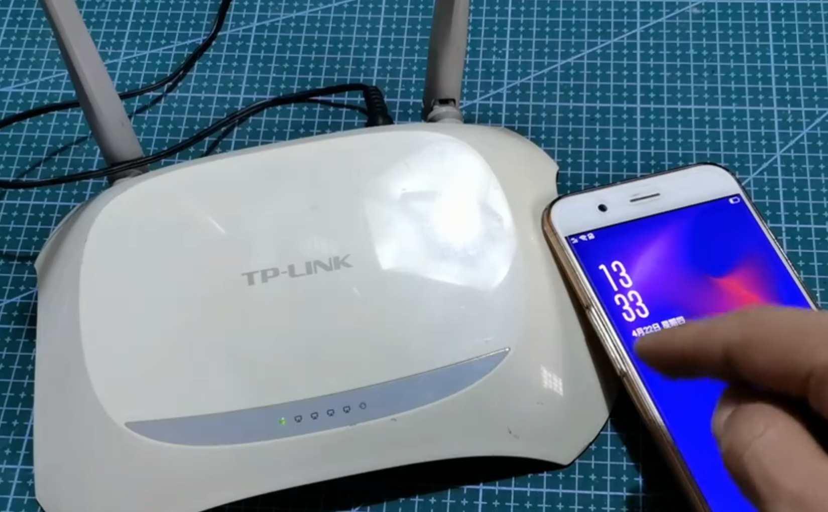 无线路由器怎么改密码(重新设置wifi密码教程) 